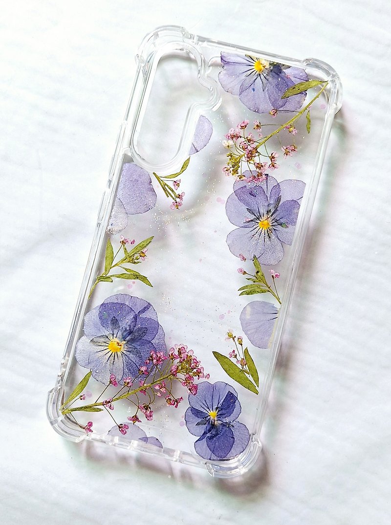 Pressed flowers phone case | Samsung GalaxyA54| Gift for Her - เคส/ซองมือถือ - พลาสติก สีม่วง