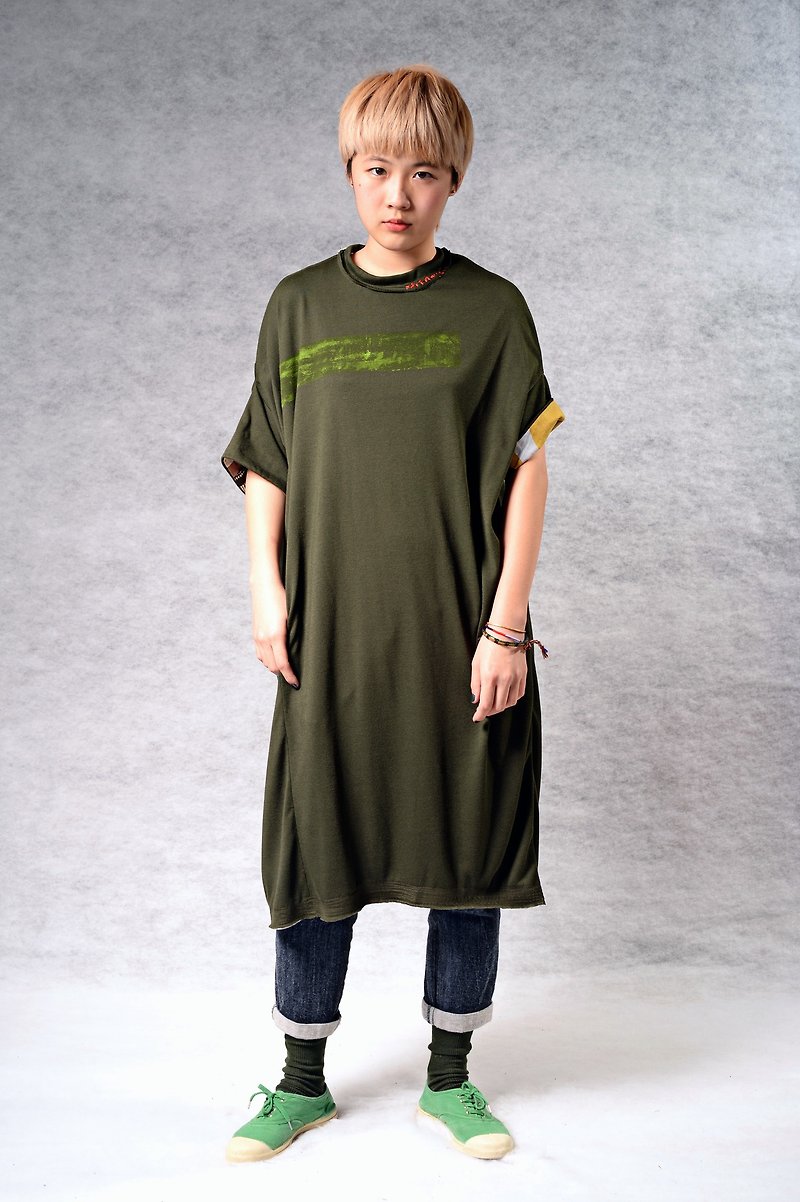 Three-dimensional splicing of unequal lengths*Warm hand-stitched hand-brushed color*Dress (green/black 2 colors) - One Piece Dresses - Cotton & Hemp Green