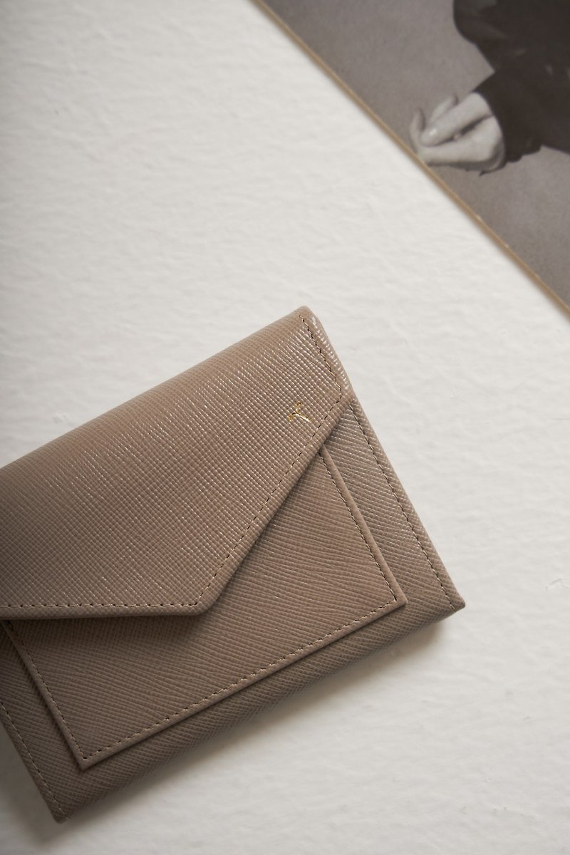 財布モデル MAIL WALLET、TAUPE カラー - 財布 - 革 ブラック