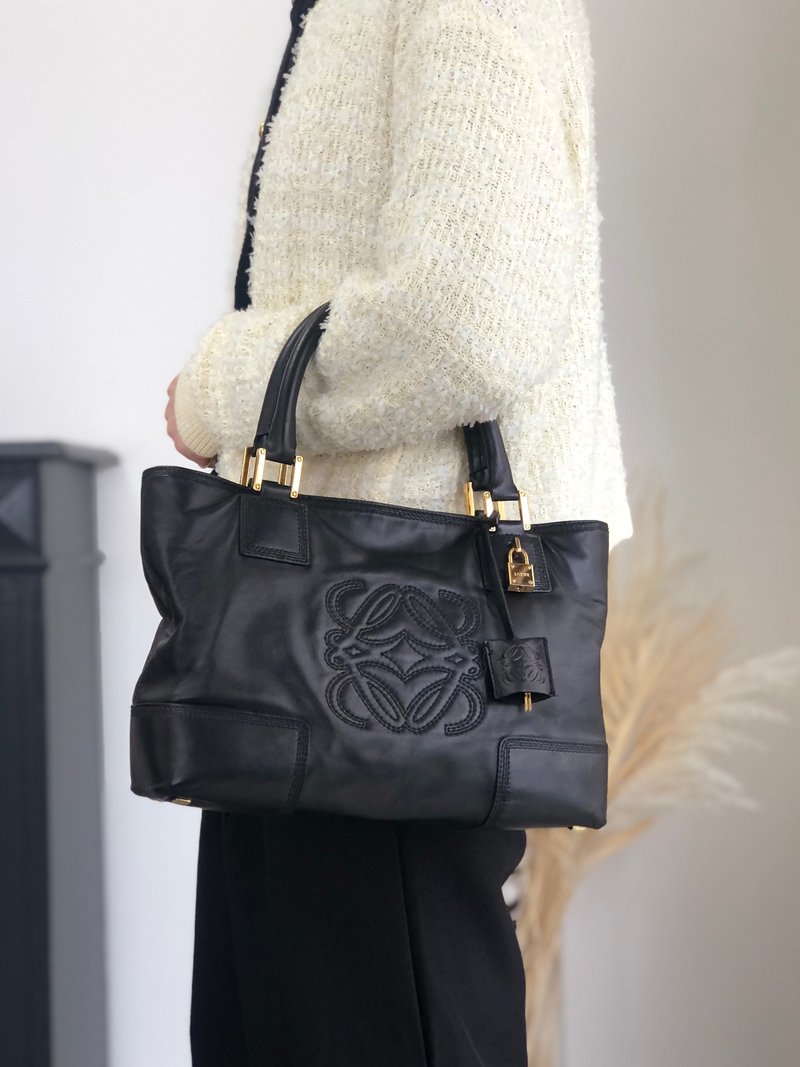 【 日本直送　名牌中古包 】LOEWE ロエベ トートバッグ ブラック アナグラム スフロ レザー vintage ヴィンテージ オールド ycheug - 手提包/手提袋 - 真皮 黑色