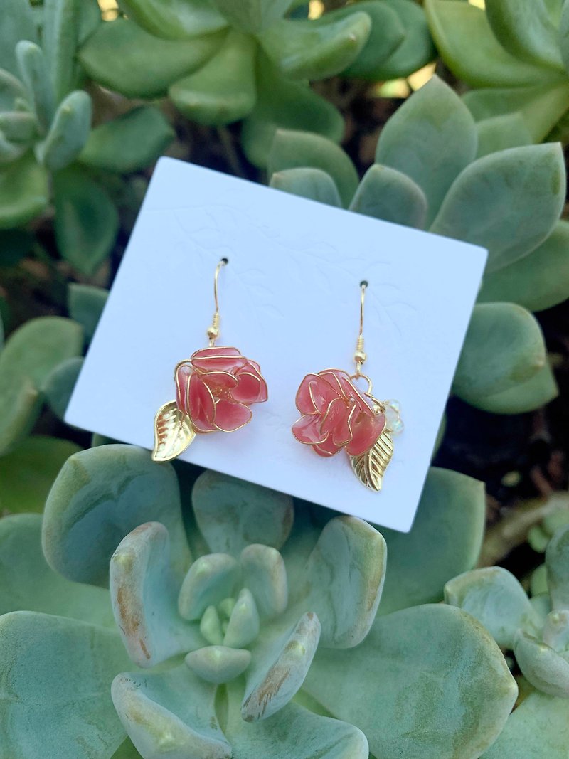 Handmade Earrings Flower Dance Series—Rose Pink Bronze Resin Earrings UV Glue Jewelry Valentine's Day Gift - Earrings & Clip-ons - Resin Pink