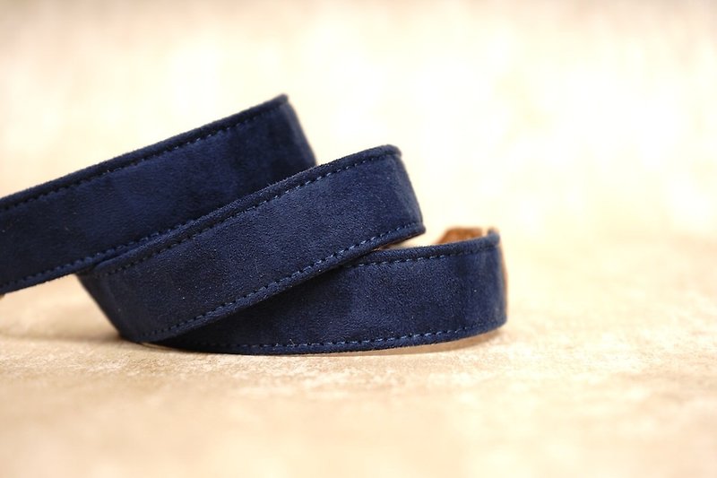 2.5 Relief camera strap-blue suede leather feel - Cameras - Cotton & Hemp Blue