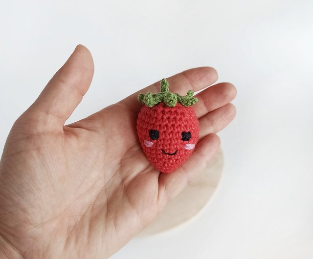 Teddy Bear Maple Cookie Keychain (Strawberry) – Harajuku Hearts