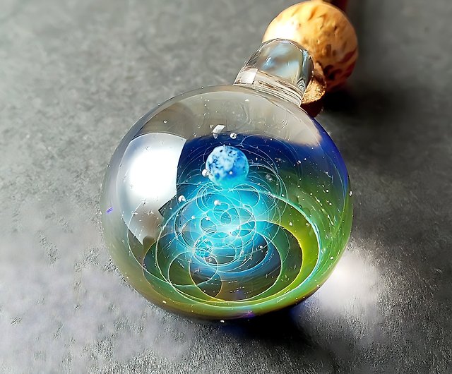オミグラ 宇宙 ガラス 地球 ペンダント ネックレス ハンドメイド