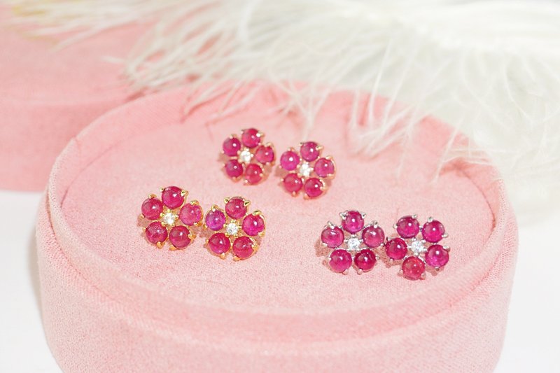 Stud Earrings Natural Ruby Silver Silver 925 Flower Earrings. - 耳環/耳夾/耳骨夾 - 純銀 紅色