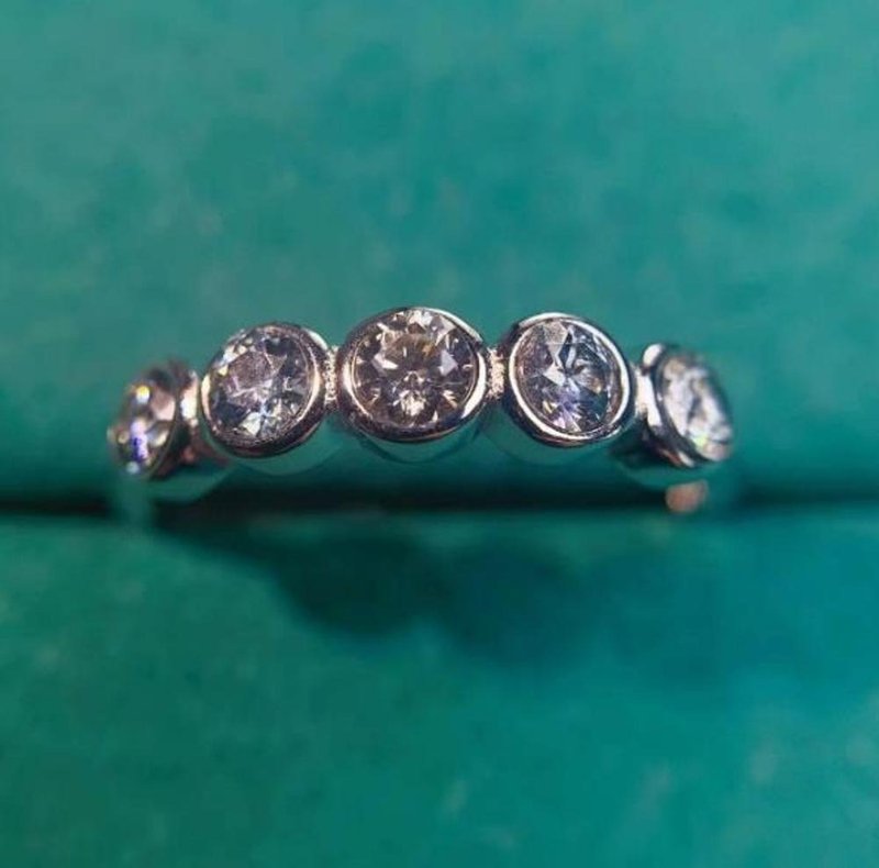 Gray Moissanite Band, Half-Eternity Band with Grey Moissanite, Moissanite Ring - แหวนทั่วไป - เงินแท้ 