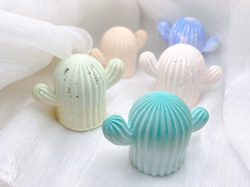 Handmade diffuser Stone, also known as small fresh cactus diffuser decoration - ของวางตกแต่ง - วัสดุอื่นๆ หลากหลายสี