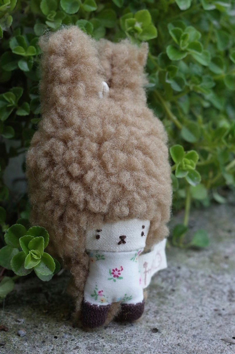 Mini Duo rabbit - brown hair color -038 Suya flowers - ที่ห้อยกุญแจ - ผ้าฝ้าย/ผ้าลินิน สีนำ้ตาล
