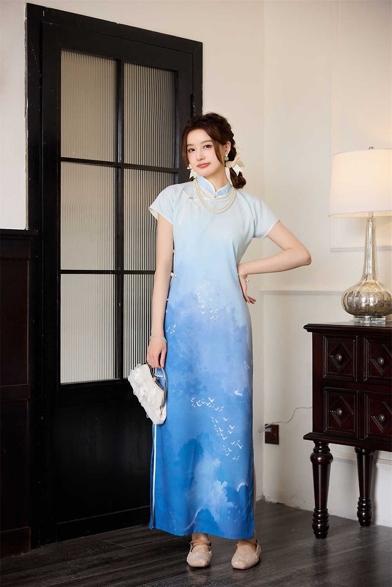藍色水墨漸變 傳統古法全開襟旗袍 新中式短袖日常洋裝 少女復古 - 旗袍 - 其他人造纖維 藍色