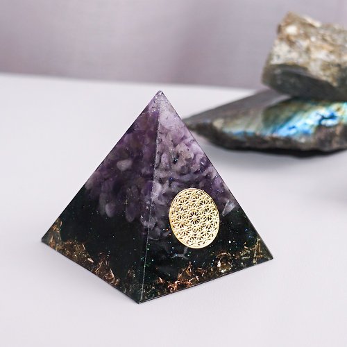 Vigor Handcrafts 【紫晶、綠砂石】奧根水晶能量金字塔Orgonite 6x6cm