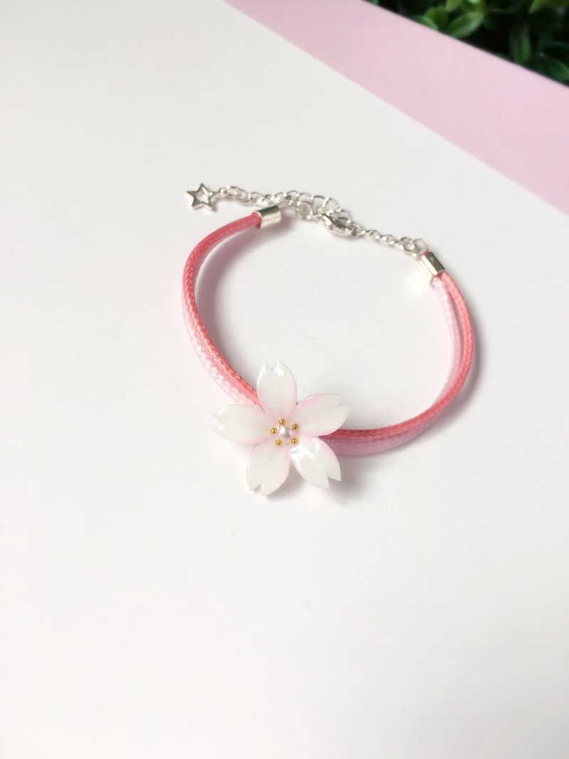 *Haku‧Neko* [限定白桜系列] 手繪白櫻粉紅雙色手繩手鏈 - 手鍊/手環 - 壓克力 多色