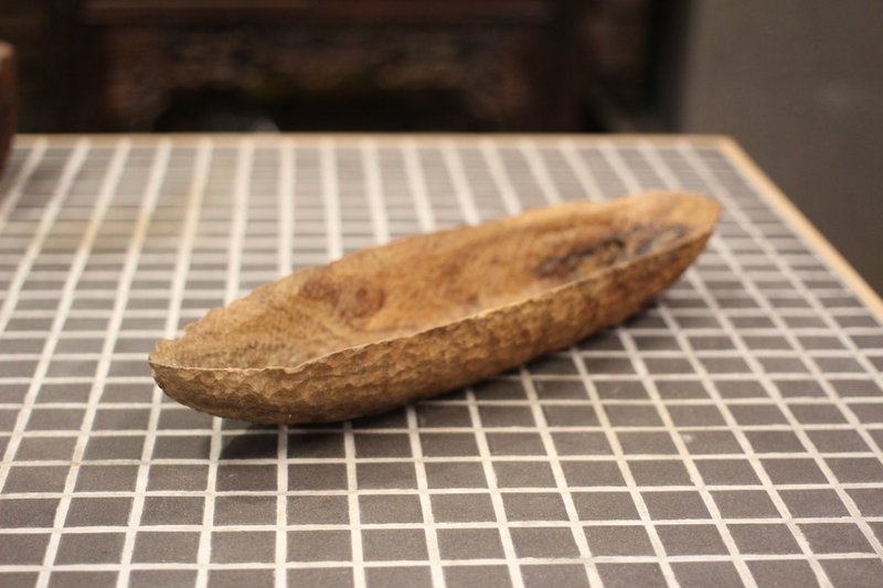 【送禮好物】樟木 雕刻臥香座 點心盤 三峽日月坊出品 - 盤子/餐盤/盤架 - 木頭 