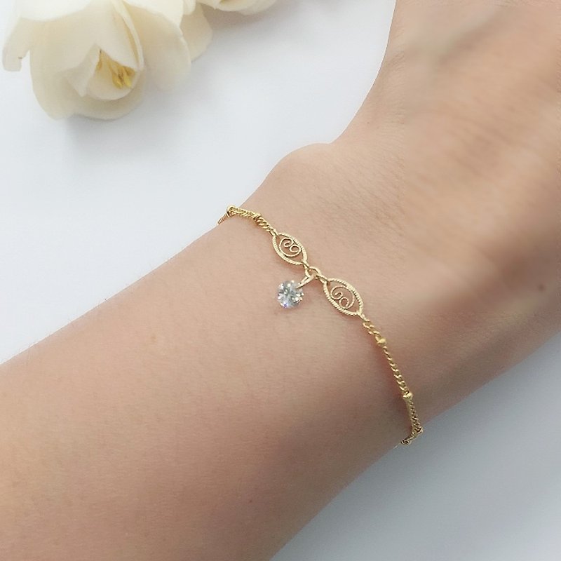 Classical silk pattern nude diamond 14K gold 1 / 20GF gold-plated bracelet - สร้อยข้อมือ - โลหะ สีทอง