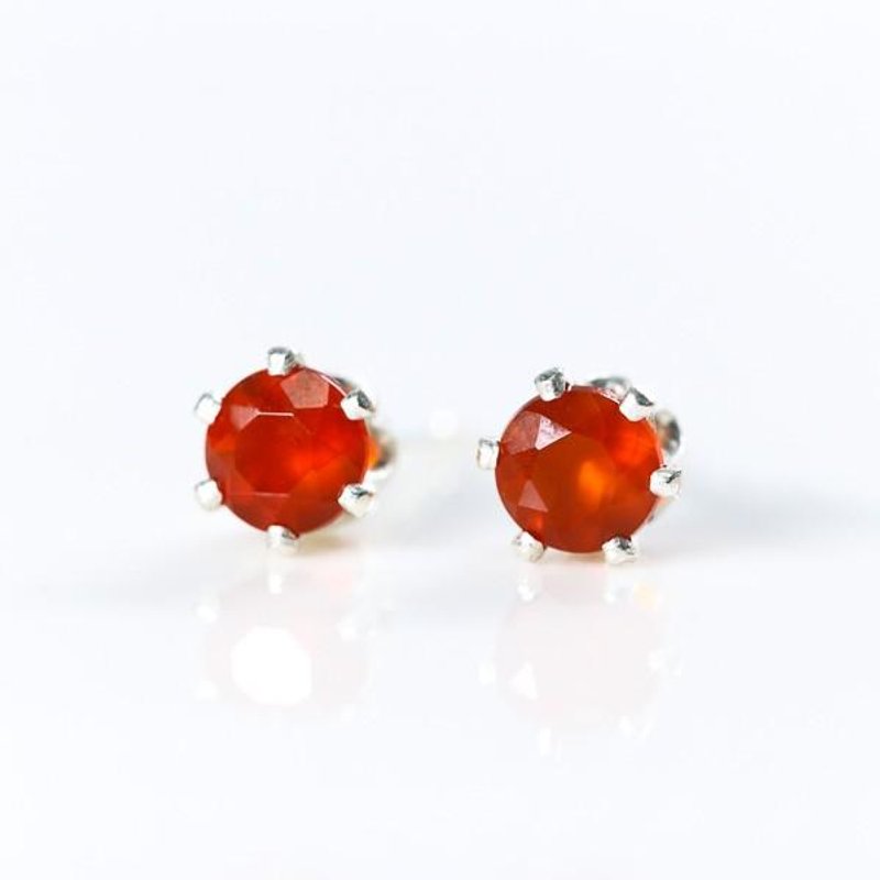 未来を創造する ガーネリアンのスタッドピアス　4mm 7月誕生石 - 耳環/耳夾/耳骨夾 - 寶石 