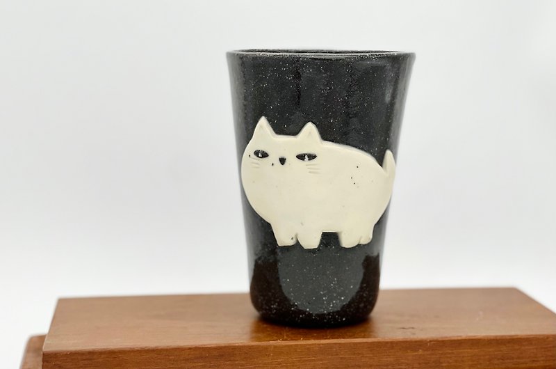 White cat tumbler [mug] - Mugs - Pottery White