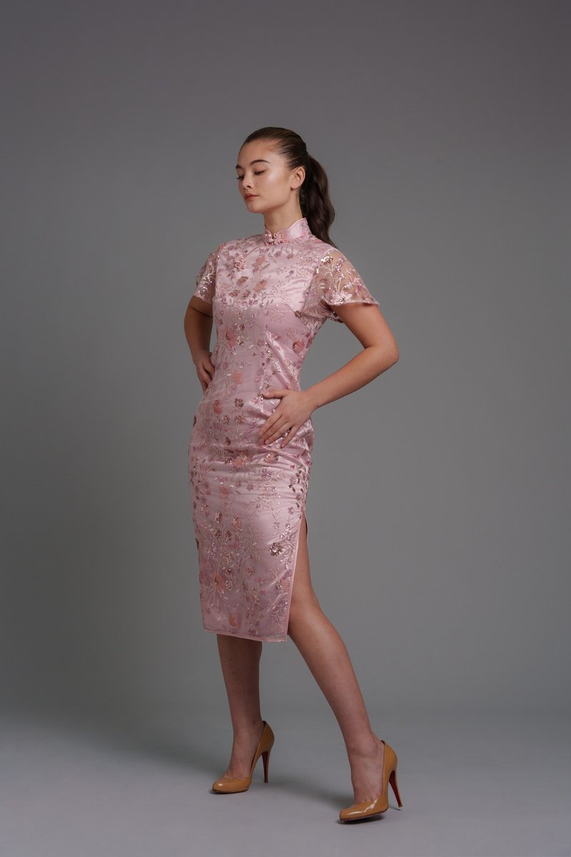 仙女鈴鐺飄逸袖閃片旗袍 |晚裝|奶奶裙|晚禮服|香港設計|度身訂造 - 旗袍/改良式旗袍 - 聚酯纖維 粉紅色