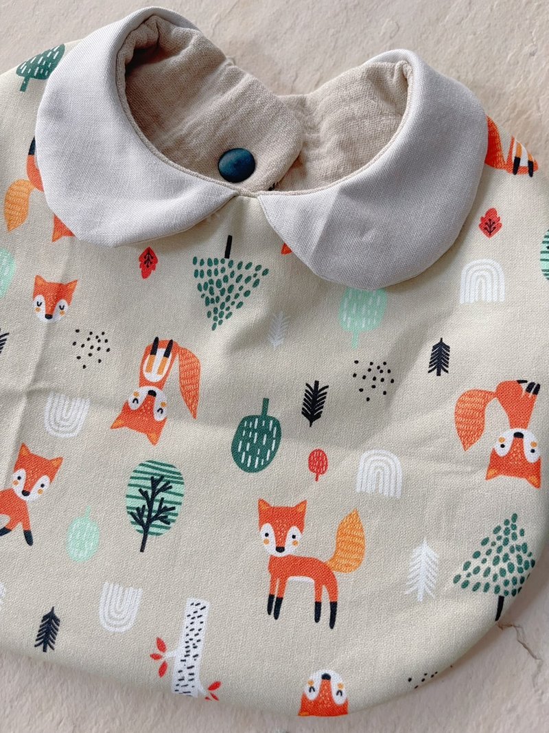 Fox little gentleman handmade pure cotton six-layer gauze small round neck bib/reversible - ผ้ากันเปื้อน - ผ้าฝ้าย/ผ้าลินิน หลากหลายสี