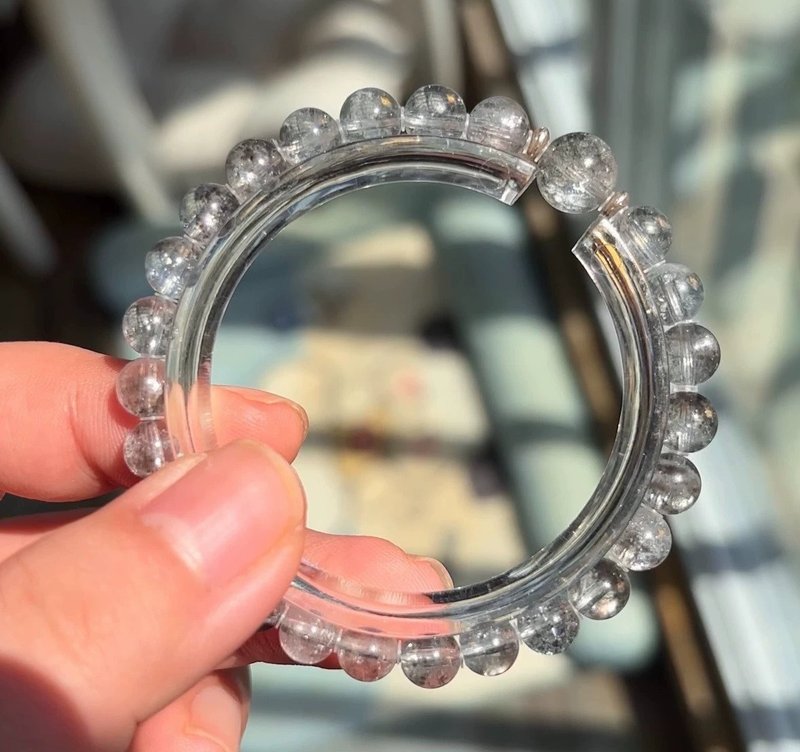 小精品 高冰黑爆閃魔鬼海藍寶 水晶手珠6MM+ 個人能量沉穩寧靜身 - 手鍊/手環 - 水晶 藍色
