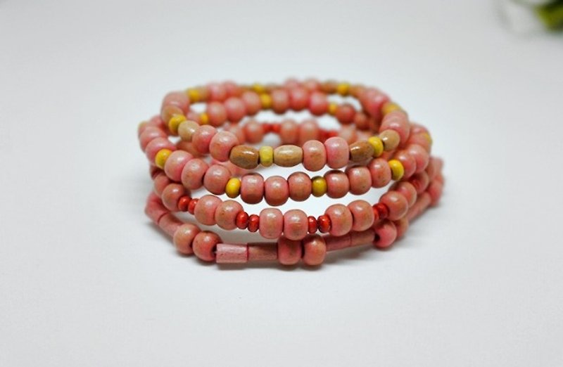 Stained wood beads elastic bracelet No.3 - สร้อยข้อมือ - ไม้ สีส้ม