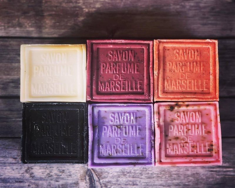 [Discount for more purchases] French Le Serail century-old classic handmade flower grain Marseille soap 300g - Soap - Other Materials Multicolor