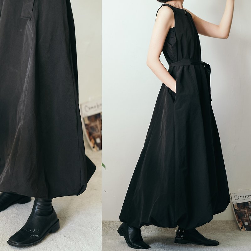 島山DARK質感立體長裙 - 2色 - 島山黑 - 連身裙 - 其他人造纖維 黑色