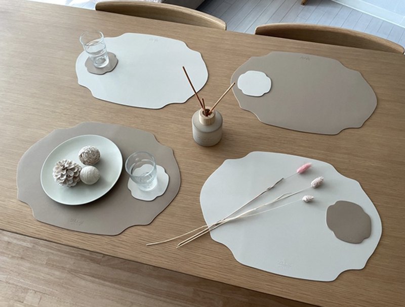 韓國 The Ally | Delly tablemat 델리테이블매트 | 韓系餐墊 - 桌布/桌巾/餐墊 - 人造皮革 卡其色
