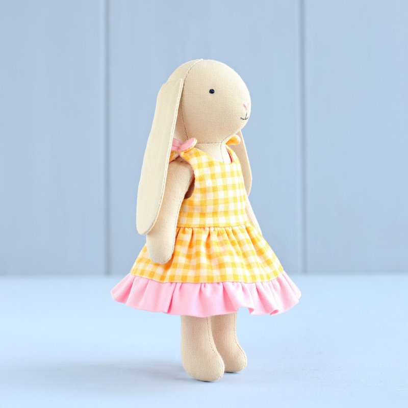 PDF Mini Bunny with Floppy Ears in Sundress Sewing Pattern - 手工藝教學/工具書 - 其他材質 