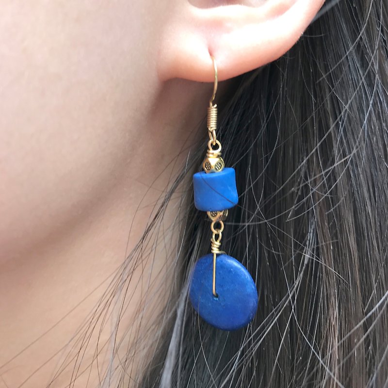 Why Not? Yes! Coconut shell earrings BLUE - Earrings & Clip-ons - Other Materials Blue