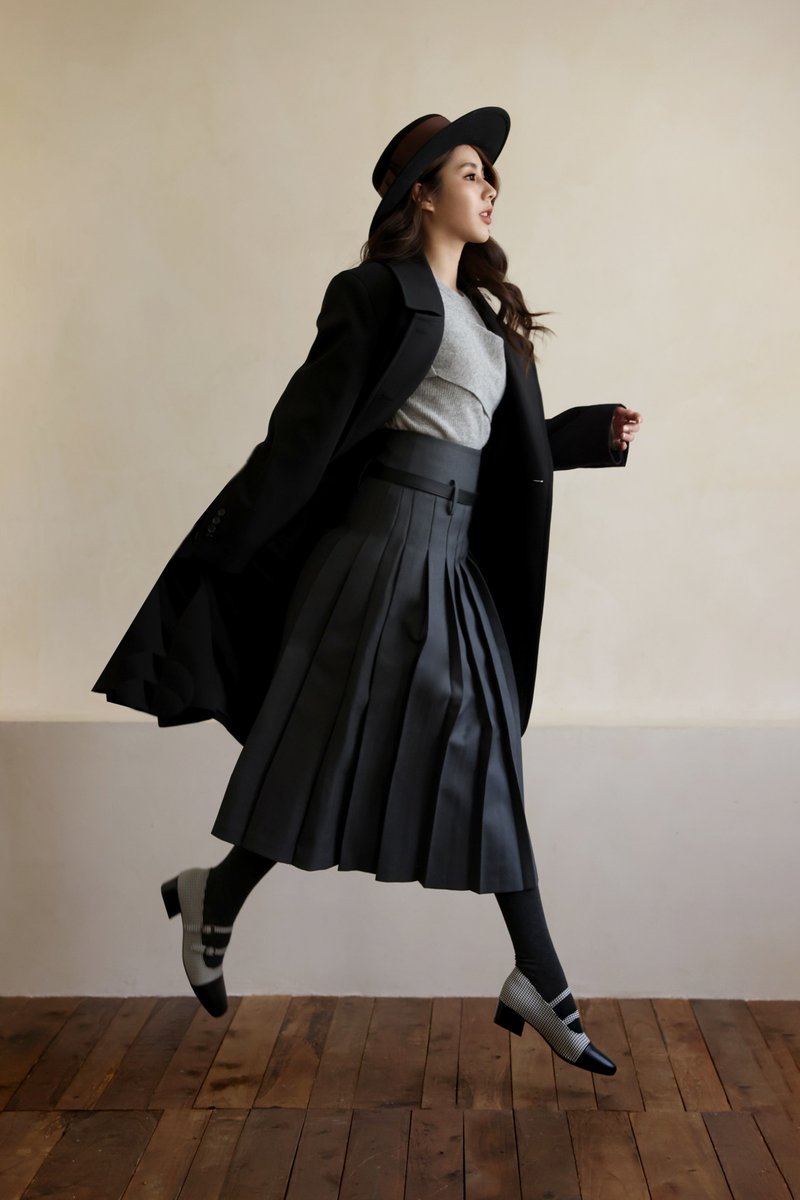 Slim-fitting thick strappy windbreaker - black - Walking in Florence 2024SS - เสื้อแจ็คเก็ต - วัสดุอื่นๆ สีดำ