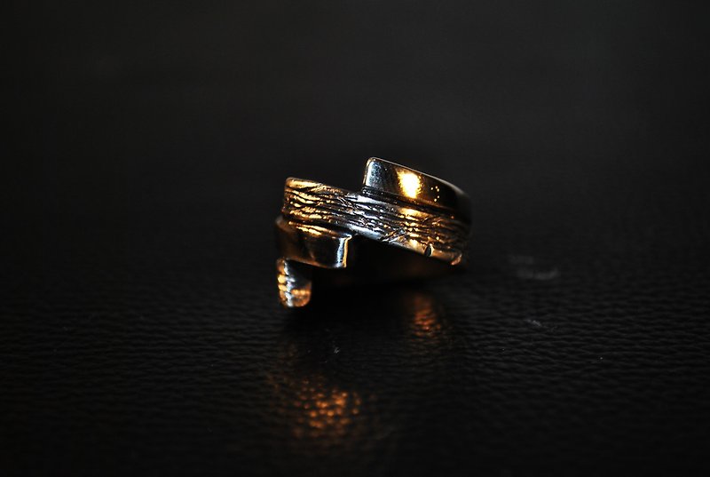 | Alarein | handmade silver | western series | Ring | Mercules - แหวนทั่วไป - โลหะ สีเทา