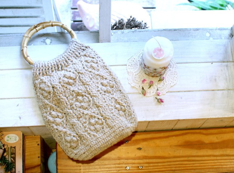 【好日手作】Handmade。冬季手編竹節手把編織包／聖誕禮物 - 手提包/手提袋 - 聚酯纖維 多色