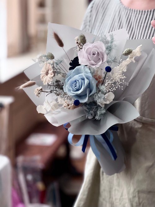 艸心 handcraft by xy 灰藍永生花束 男生花束 乾燥花 永生花 藍色花束 藍玫瑰 不凋花