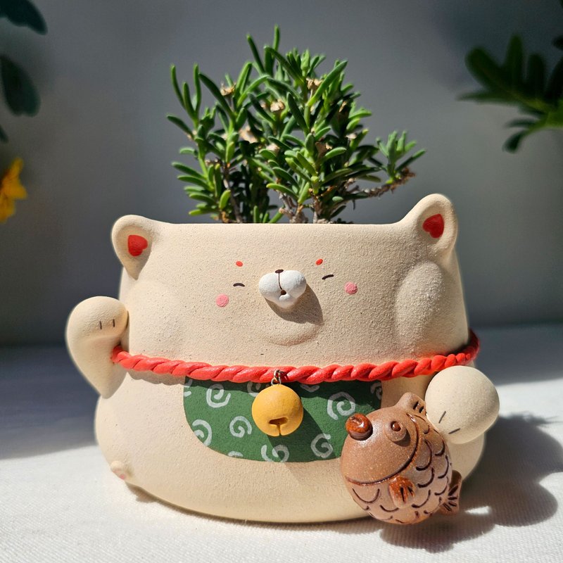 White lucky cat plant pot, holding fish. Handmade planter. - 花瓶/花器 - 陶 