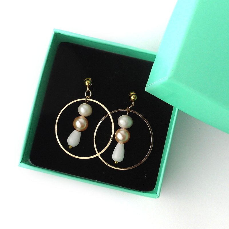 Fortunately pearl Bronze| Clip-On earrings - ต่างหู - โลหะ ขาว
