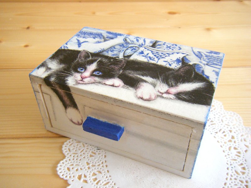 青と白の磁器の猫の収納ボックス/小さな引き出しボックス/猫のひげボックス - 収納用品 - 木製 多色
