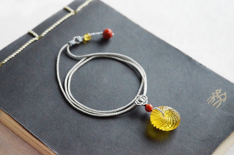 [Peaceful Ruyi] Amber Natural Amber Gold Perkin Classic Necklace - สร้อยคอ - เครื่องเพชรพลอย สีเหลือง