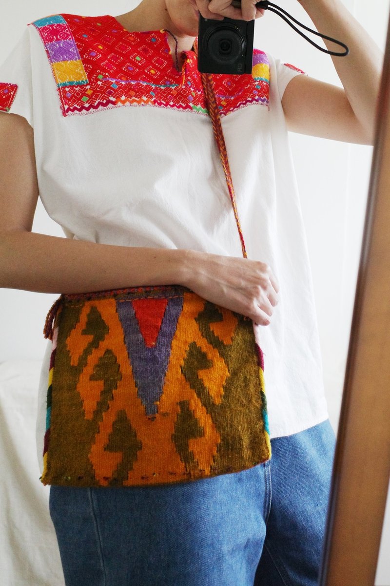 Vintage klim bag Turkish blanket crossbody bag - กระเป๋าแมสเซนเจอร์ - ขนแกะ 