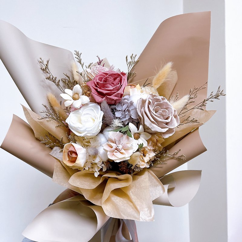 Eternal rose bouquet milk tea series - Dried Flowers & Bouquets - Plants & Flowers Khaki