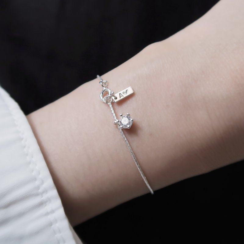 Valentine's Day Gift 925 Sterling Silver Queen's Crown Stone Fine Textured Customized Engraving Bracelet - สร้อยข้อมือ - เงินแท้ ขาว