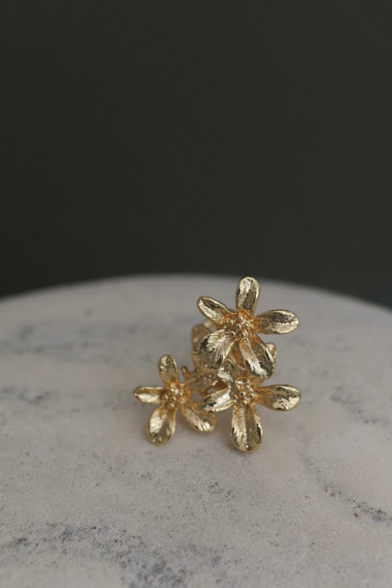 Febbi - FIREWORK/小星星 耳骨夾/水晶 - 耳環/耳夾 - 銅/黃銅 金色