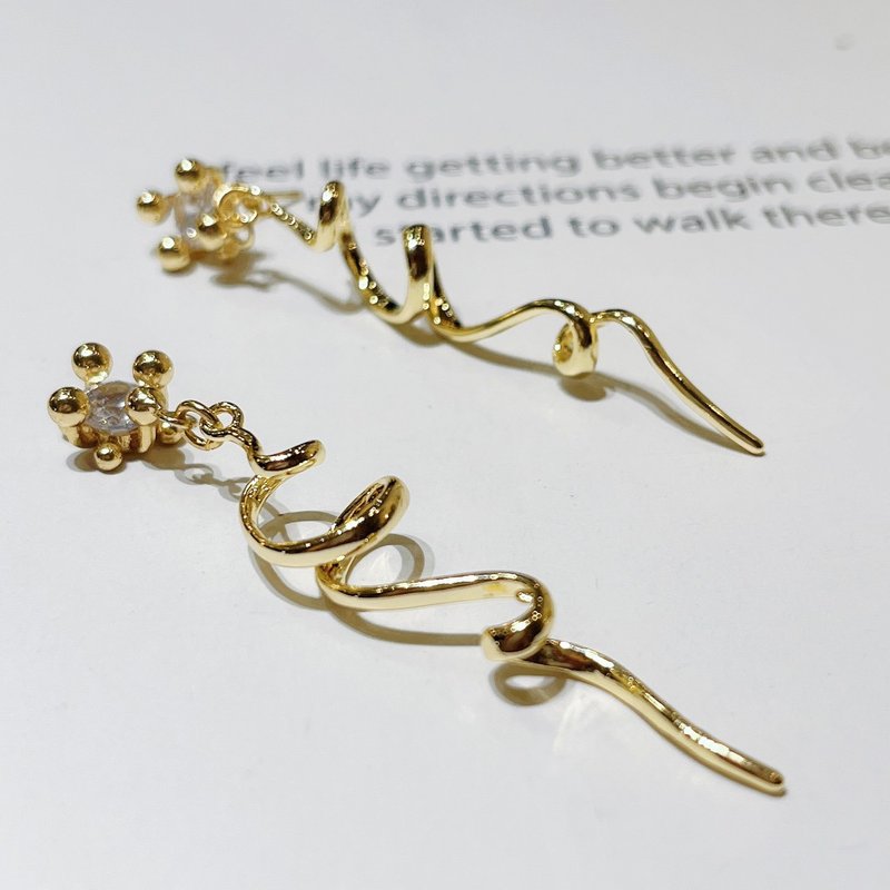 1KM 眾星喧嘩•曲線鋯石耳環 - 耳環/耳夾/耳骨夾 - 其他金屬 