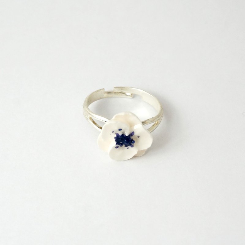 Poppy Anemone Ring =Flower Piping= Customizable - แหวนทั่วไป - ดินเหนียว ขาว