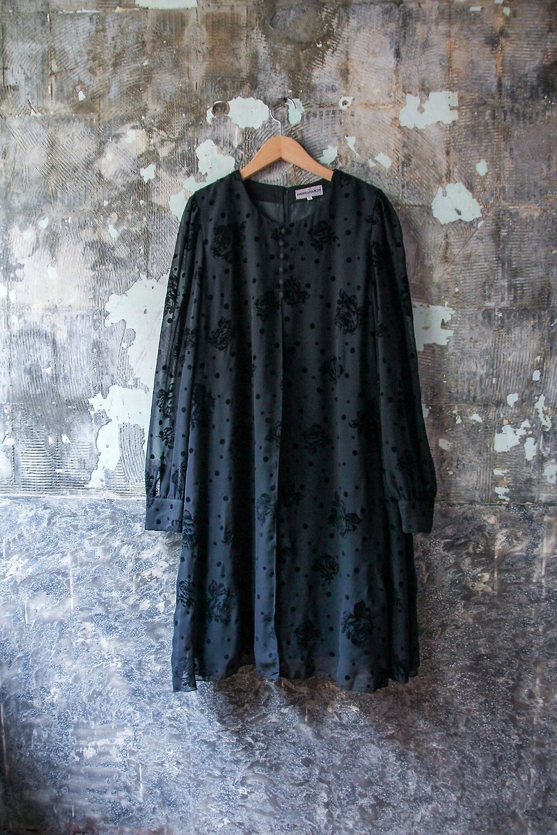 袅袅 department store-Vintage black double-layer rose yarn long-sleeved dress retro - ชุดเดรส - ไฟเบอร์อื่นๆ 