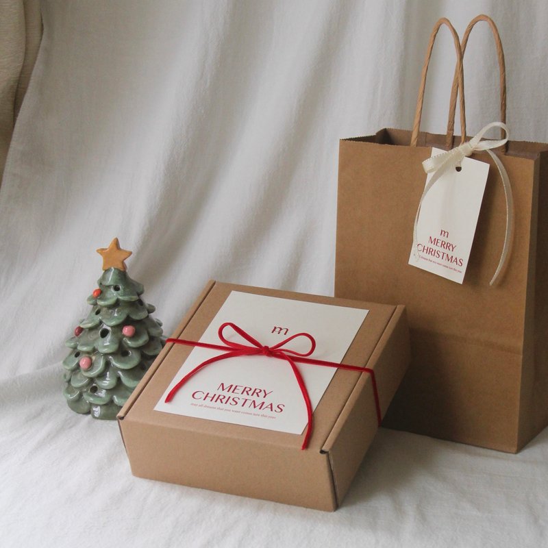 [Purchase at additional price] Christmas gift box packaging Christmas gift girlfriend gift - Storage & Gift Boxes - Paper Khaki