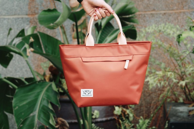Sunlight Vegetable Tanned Handbag [Orange] - กระเป๋าถือ - ไนลอน สีส้ม