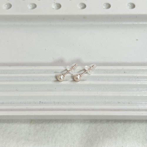 eine Akoya珍珠耳釘 3.5-4mm 鉑金 K18YG K10YG K10PG 日本製造