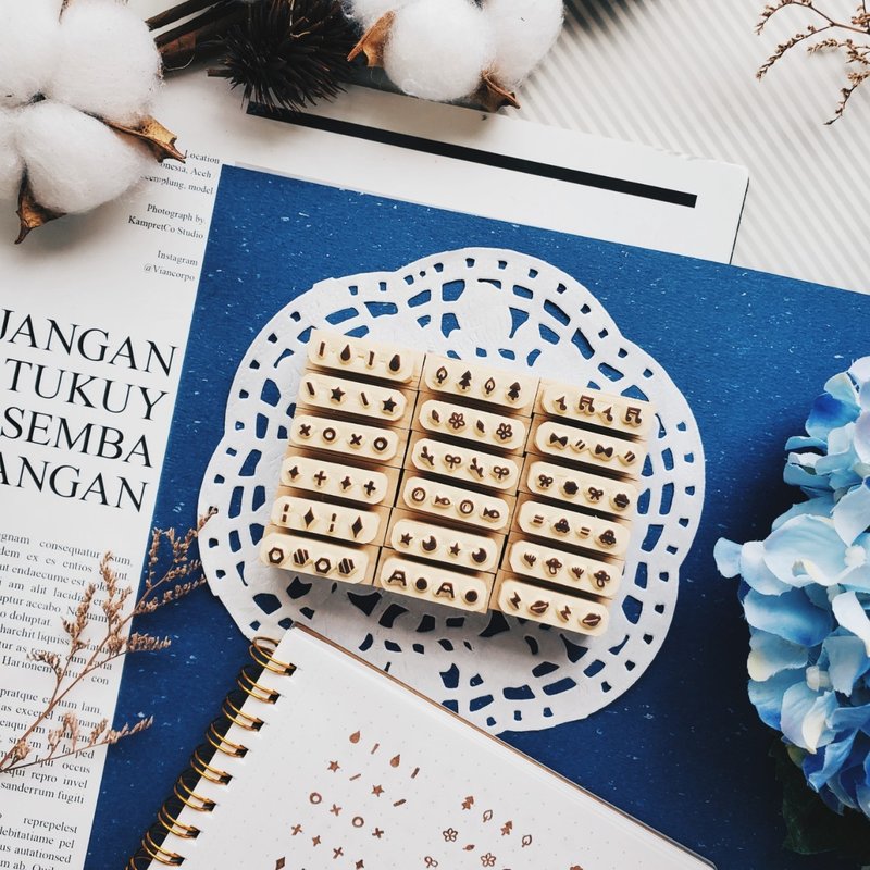 手工橡皮章－P 迷你萬花筒 分隔應用章 1X3cm (18款) - 印章/印台 - 橡膠 藍色