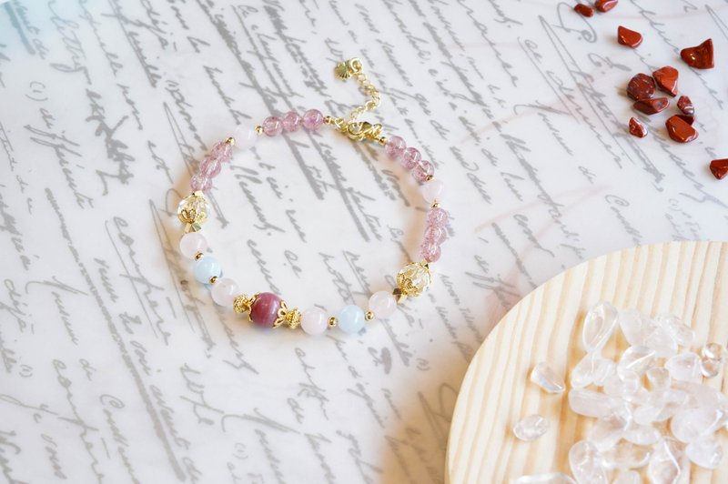 Strawberry Quartz Pink Quartz White Crystal Aquamarine || Popular Peach Blossom Marriage Love Crystal Bracelet - สร้อยข้อมือ - คริสตัล สึชมพู