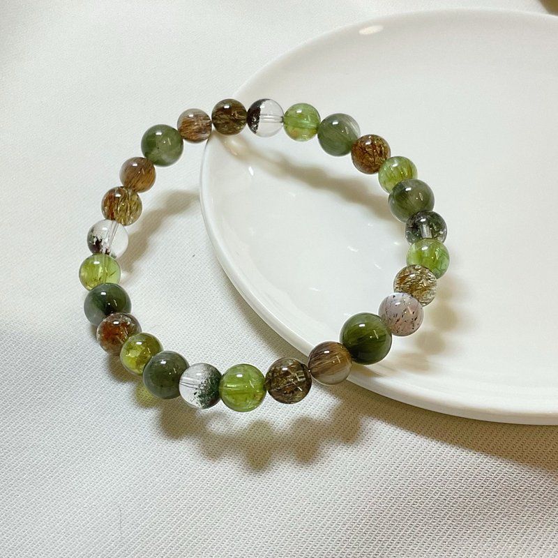 【嚴選】綠髮晶 清透綠磷灰 綠幽靈 黑骨幹 綠碧髮水晶手鍊 - 手鍊/手環 - 寶石 綠色