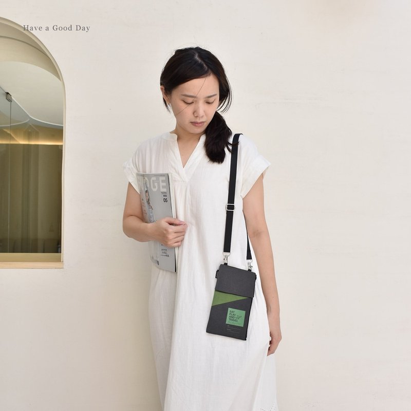 Ultrahard Classic Canvas Crossbody Mobile Phone Bag Plus - Travel Fun (Green) - กระเป๋าแมสเซนเจอร์ - ผ้าฝ้าย/ผ้าลินิน สีเขียว